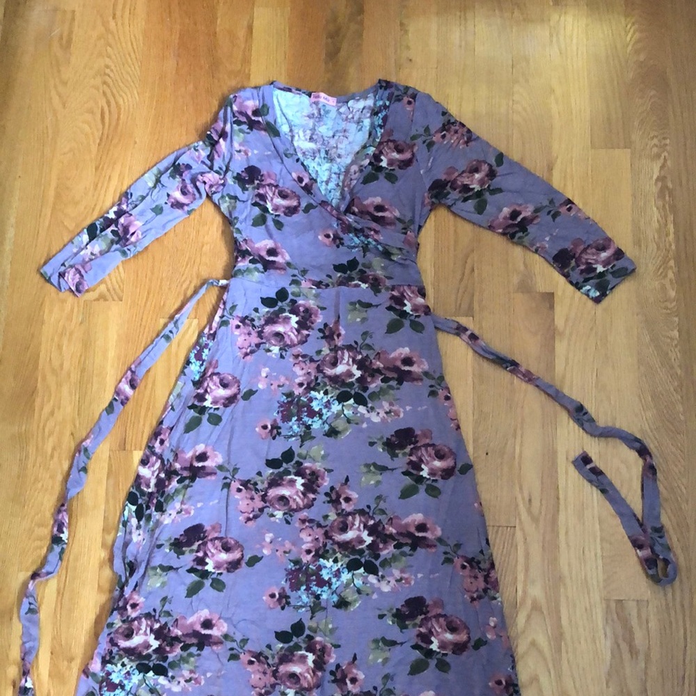 This listing is for Hello Miz faux wrap maxi maternity dress, size S